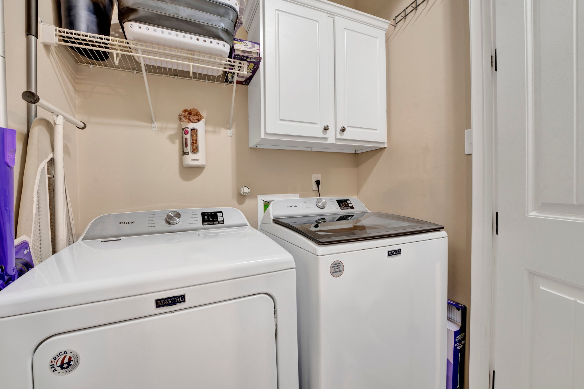 Laundry Rm in Hallway