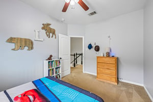 Bloomsbury Dr-S0406-035.jpg