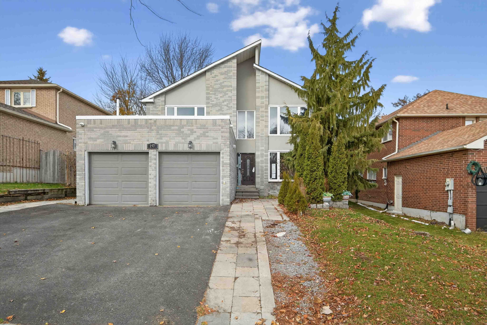 197 Bristol Rd Newmarket, ON L3Y 7X9