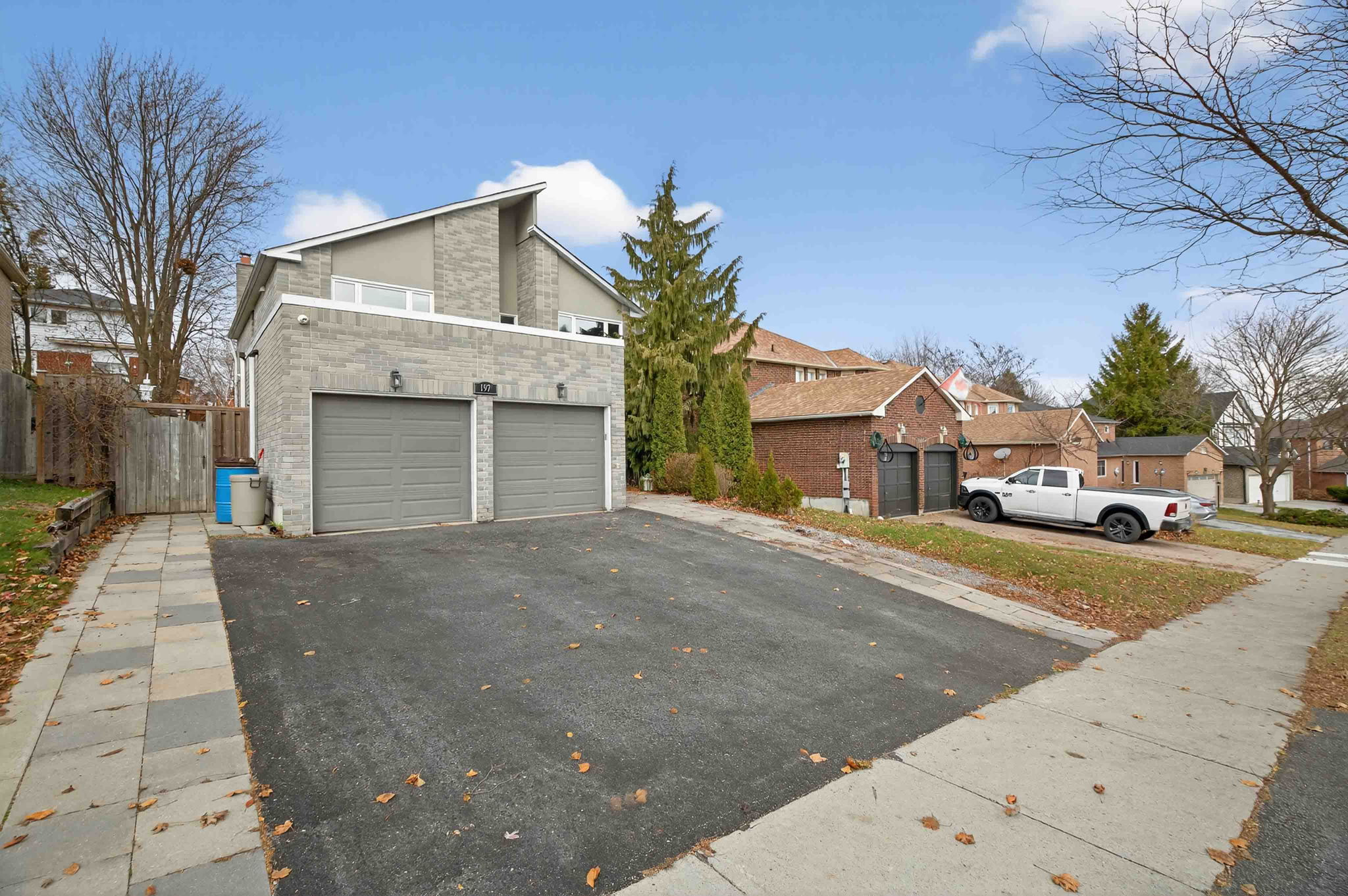 197 Bristol Rd Newmarket, ON L3Y 7X9