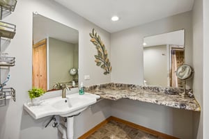 E Cermak Rd-S2305-022.jpg