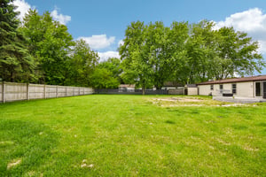 E Cermak Rd-S2305-034.jpg