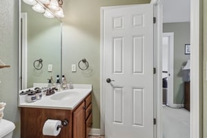 Homestead Dr-S0907-038.jpg
