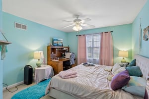 Homestead Dr-S0907-049.jpg