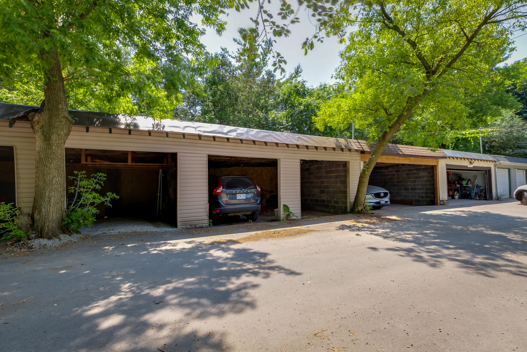 Toronto property showcase — delivered property photograph 24