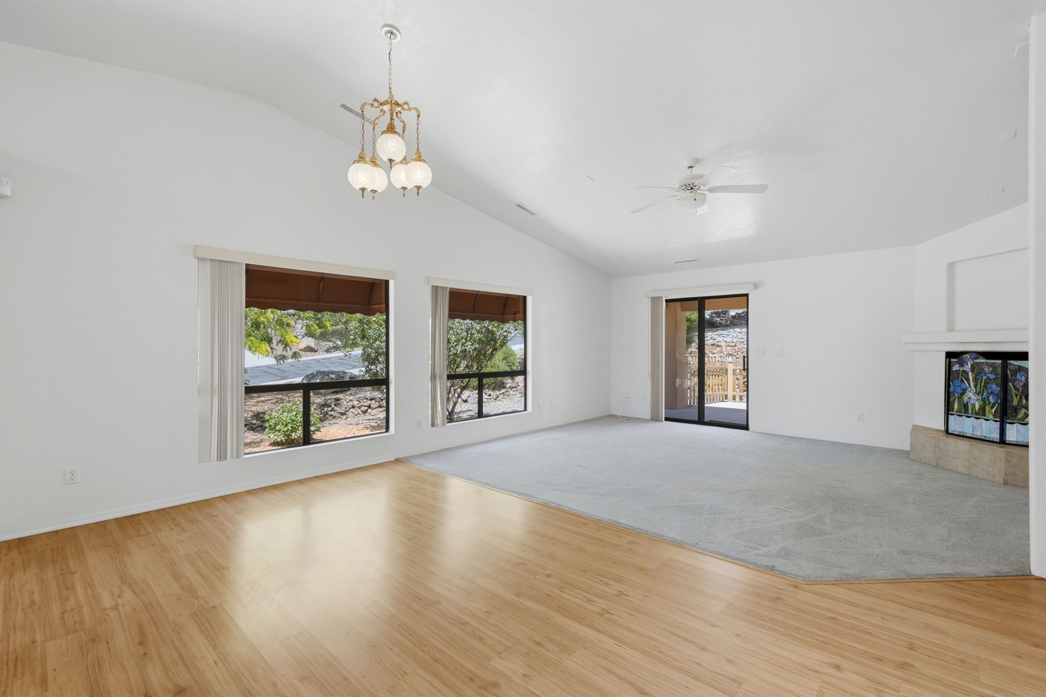 Living Room 4