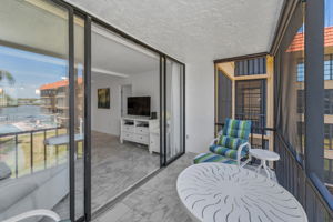 Balcony3