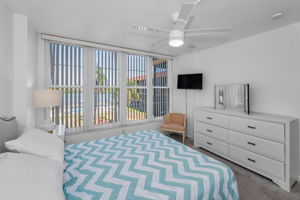 Master Bedroom1b