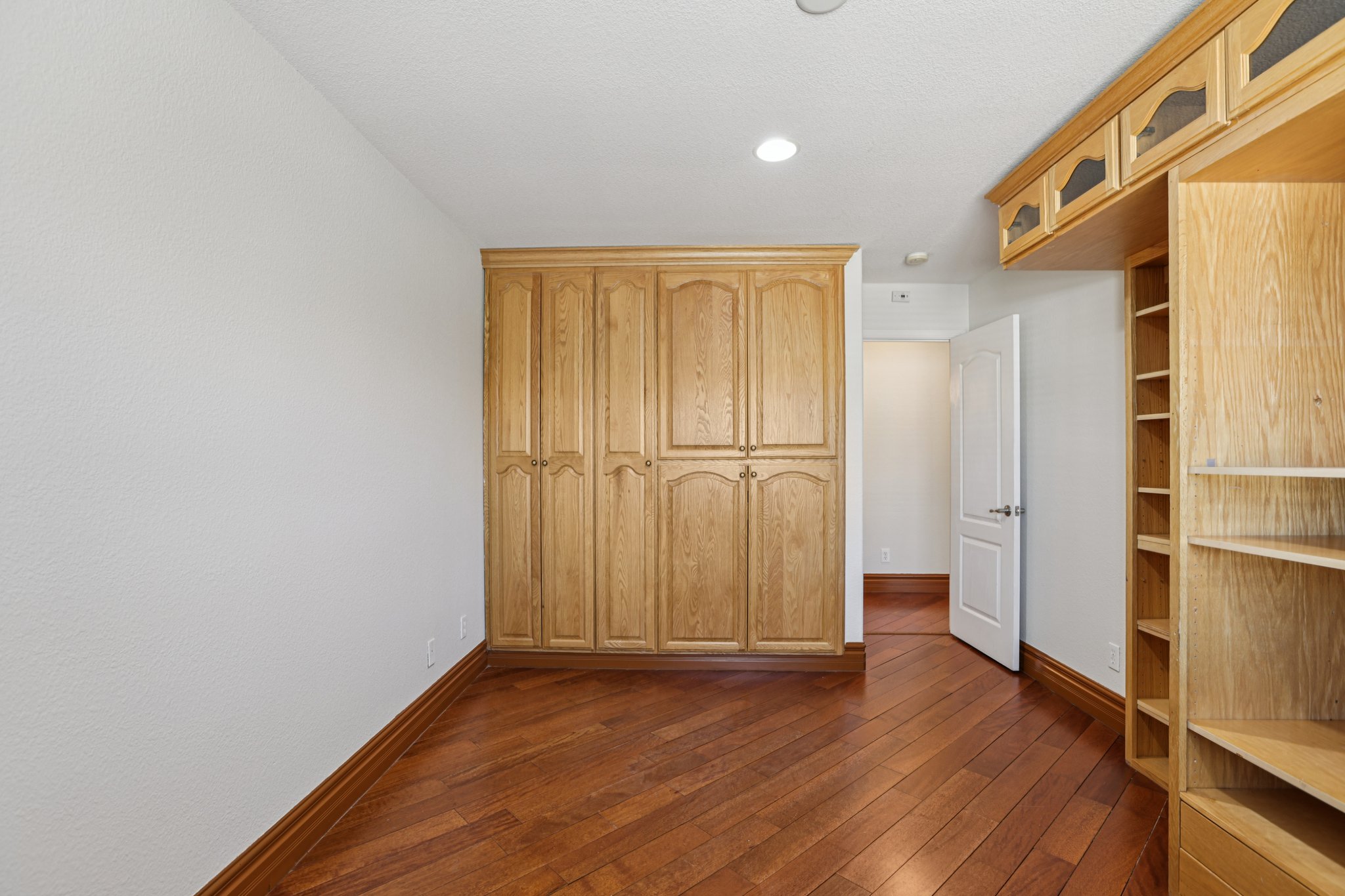 Canyon Oaks Cir-S2309-039.jpg
