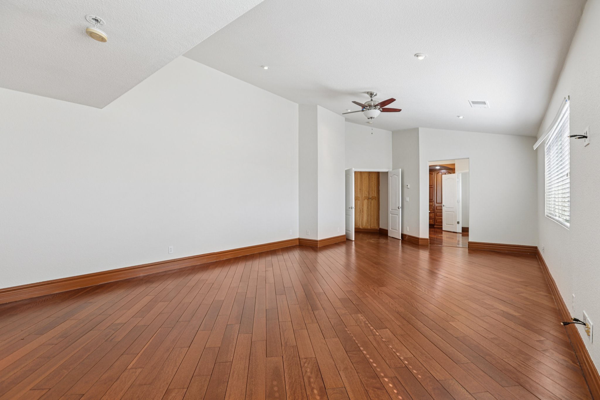 Canyon Oaks Cir-S2309-045.jpg