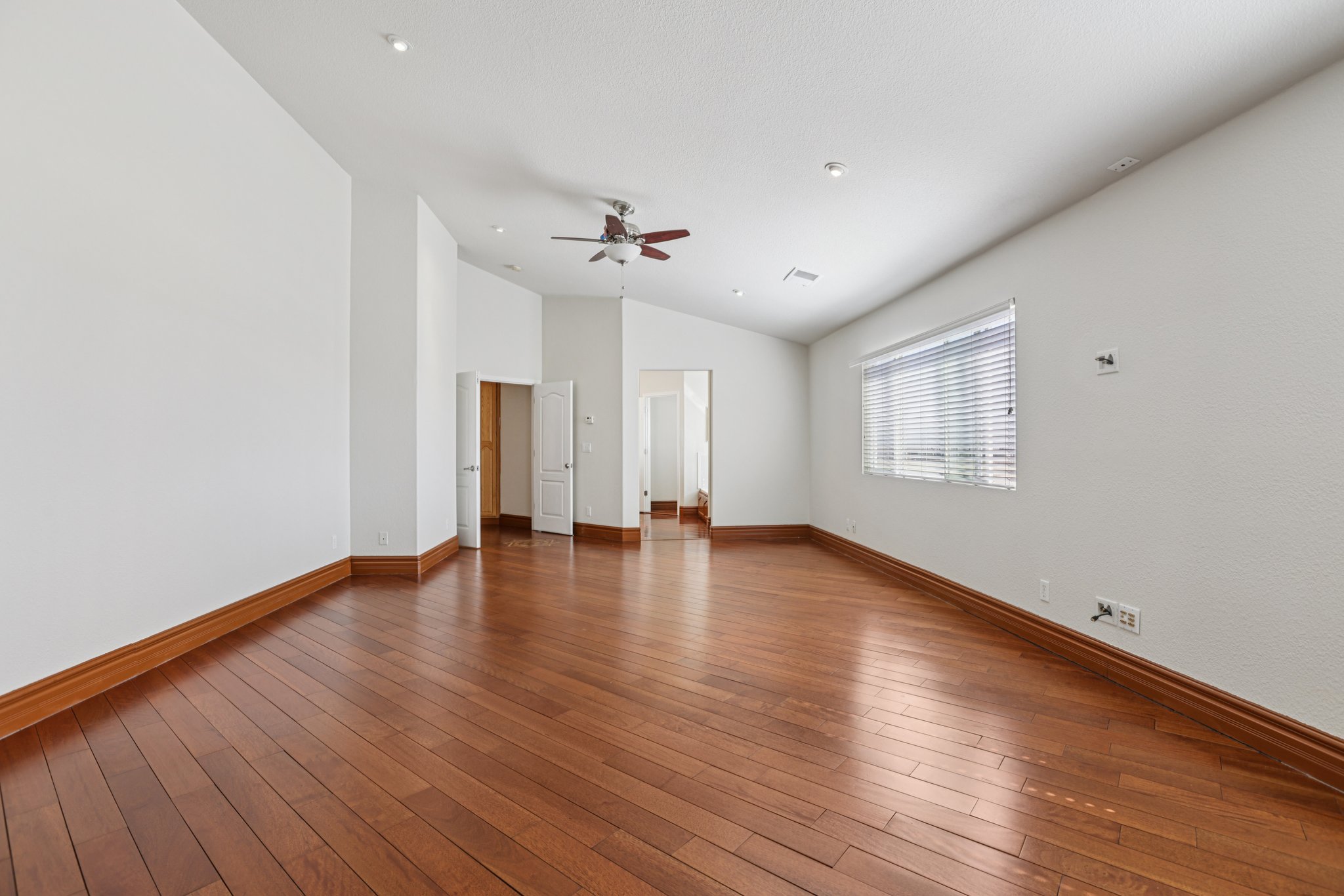 Canyon Oaks Cir-S2309-046.jpg