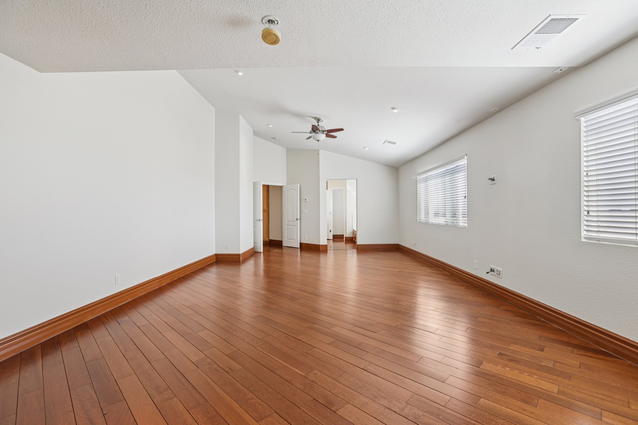 Canyon Oaks Cir-S2309-047.jpg