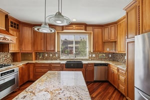 Canyon Oaks Cir-S2309-018.jpg