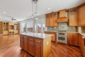 Canyon Oaks Cir-S2309-019.jpg