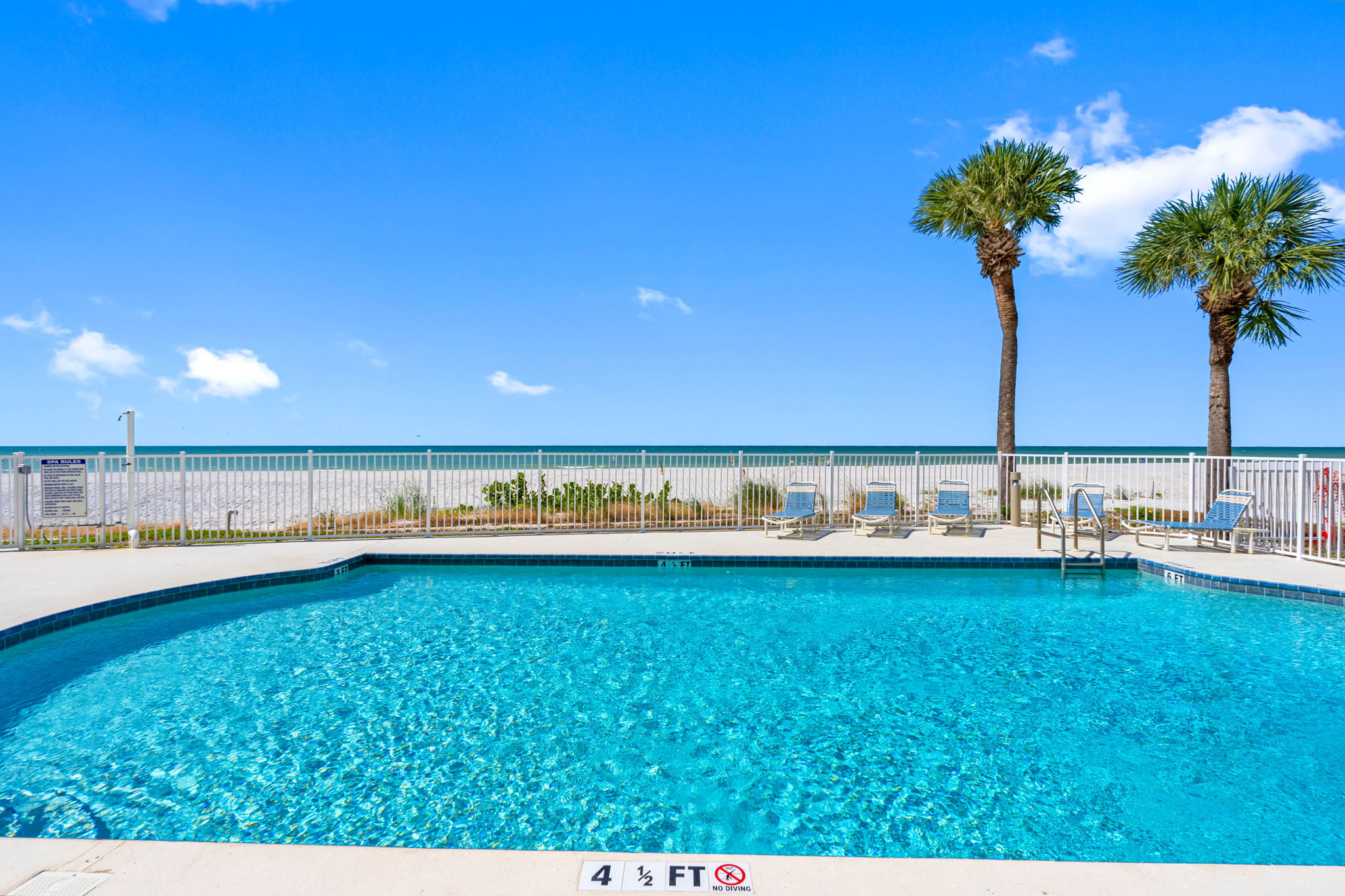 .. Perfect Spot To Enjoy The Beach.