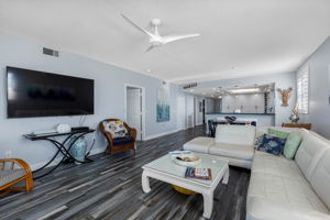 .. 8'7" Designer Ceiling Height.