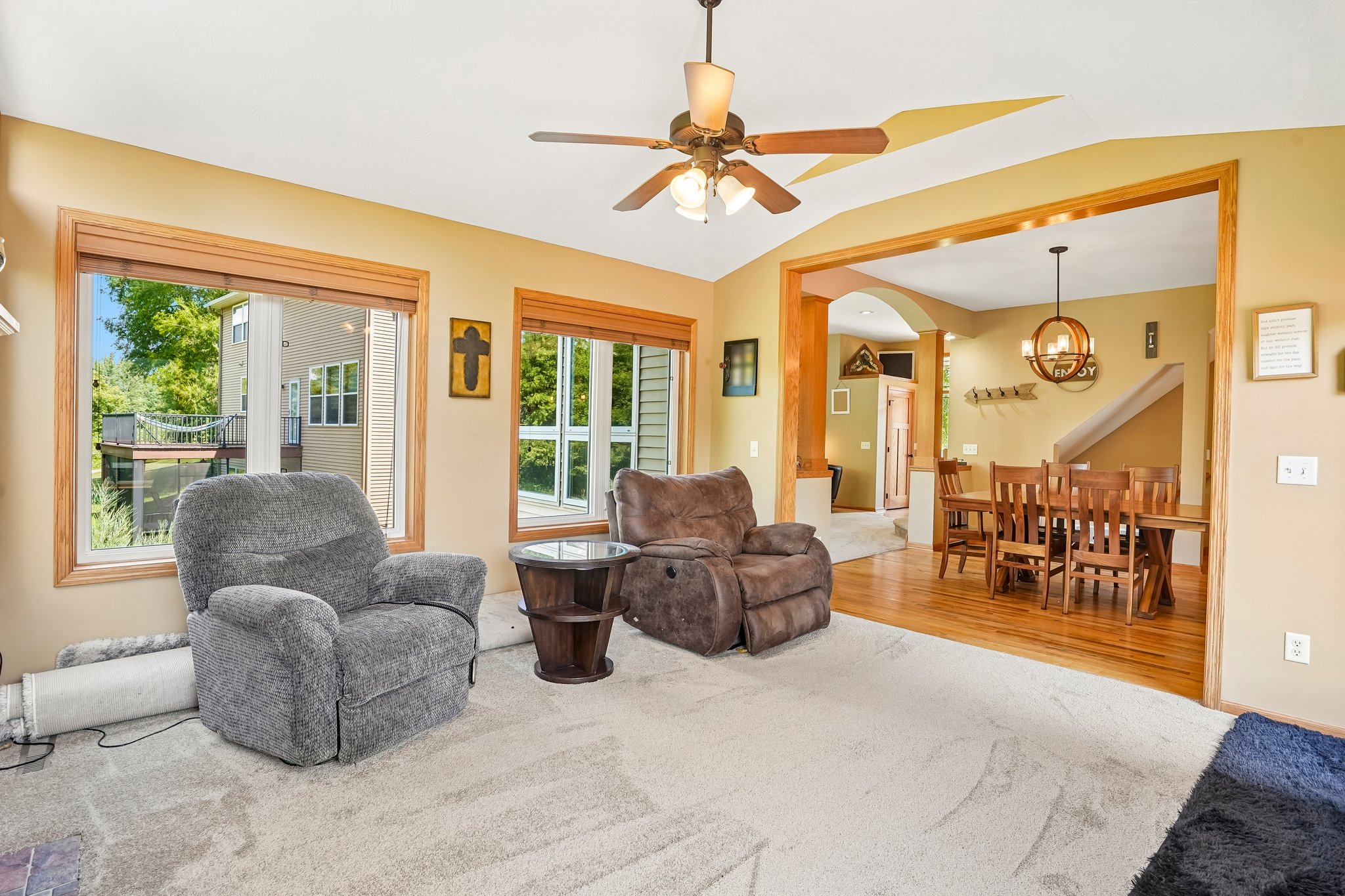Embers Ave-S0207-009.jpg