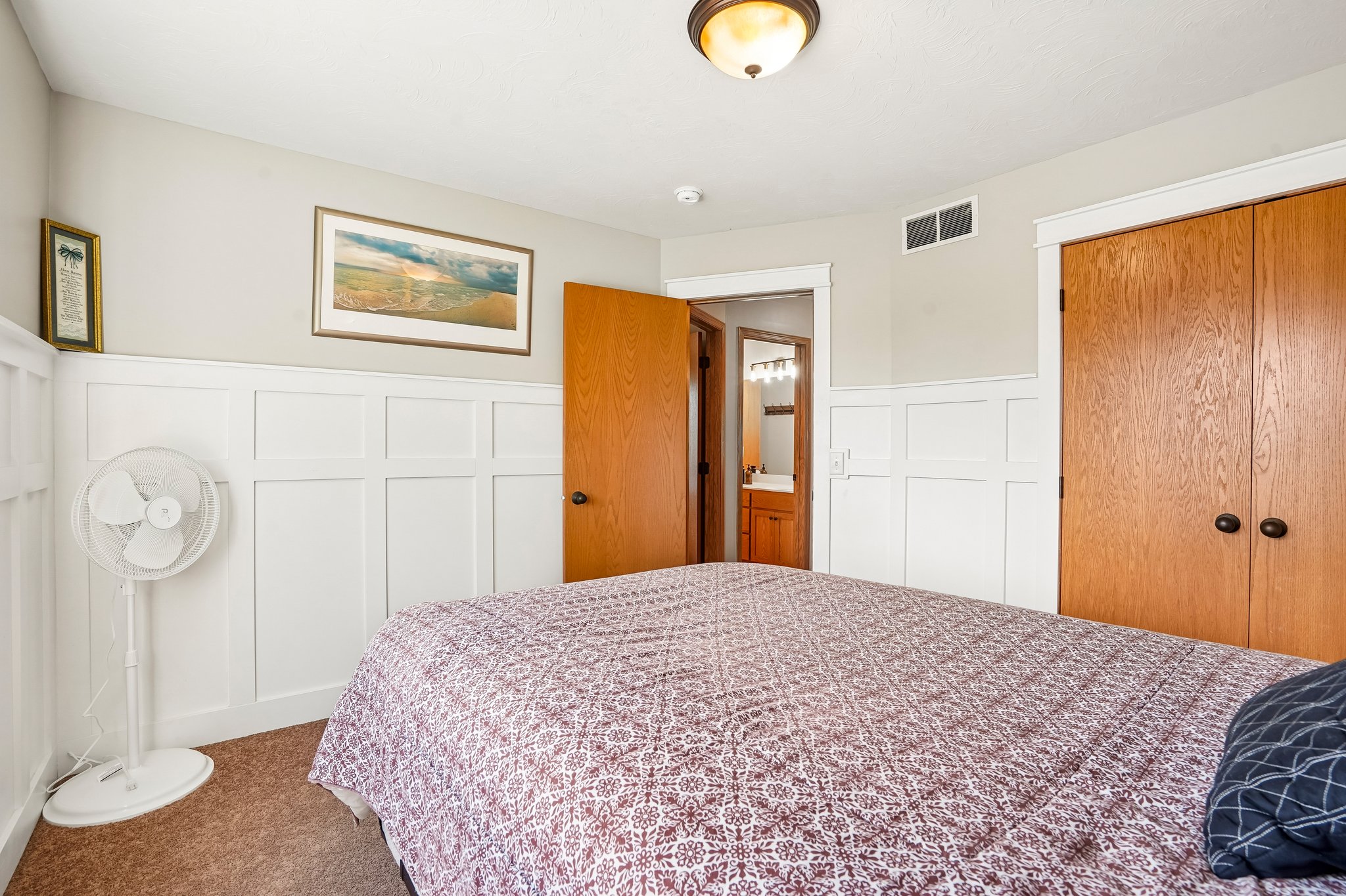 Embers Ave-S0207-048.jpg
