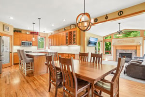 Embers Ave-S0207-018.jpg