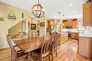 Embers Ave-S0207-019.jpg