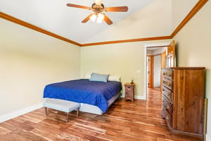 Embers Ave-S0207-036.jpg
