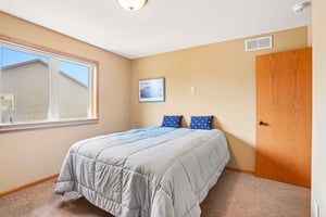 Embers Ave-S0207-044.jpg
