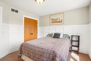 Embers Ave-S0207-047.jpg