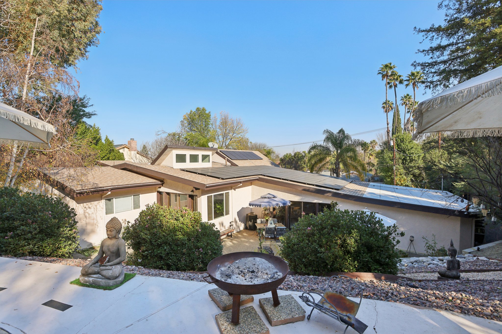 102049 - 19716 Wells Dr, Los Angeles, CA 91364-015-1.jpg