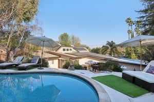 102049 - 19716 Wells Dr, Los Angeles, CA 91364-014-1.jpg