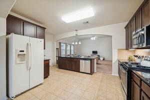 1972 Jobes Ct, Alvin, TX 77511-011.jpg