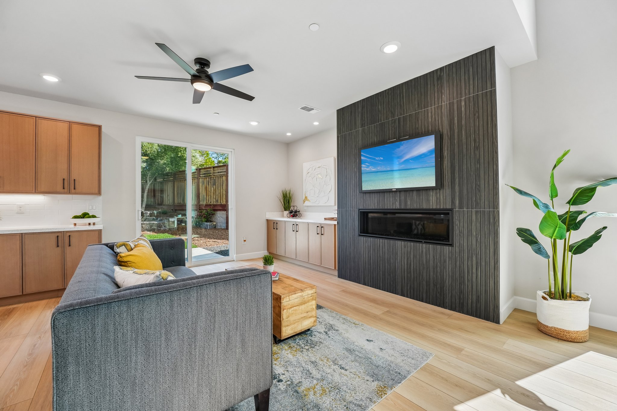 Gardenview Cir-S2504-013.jpg