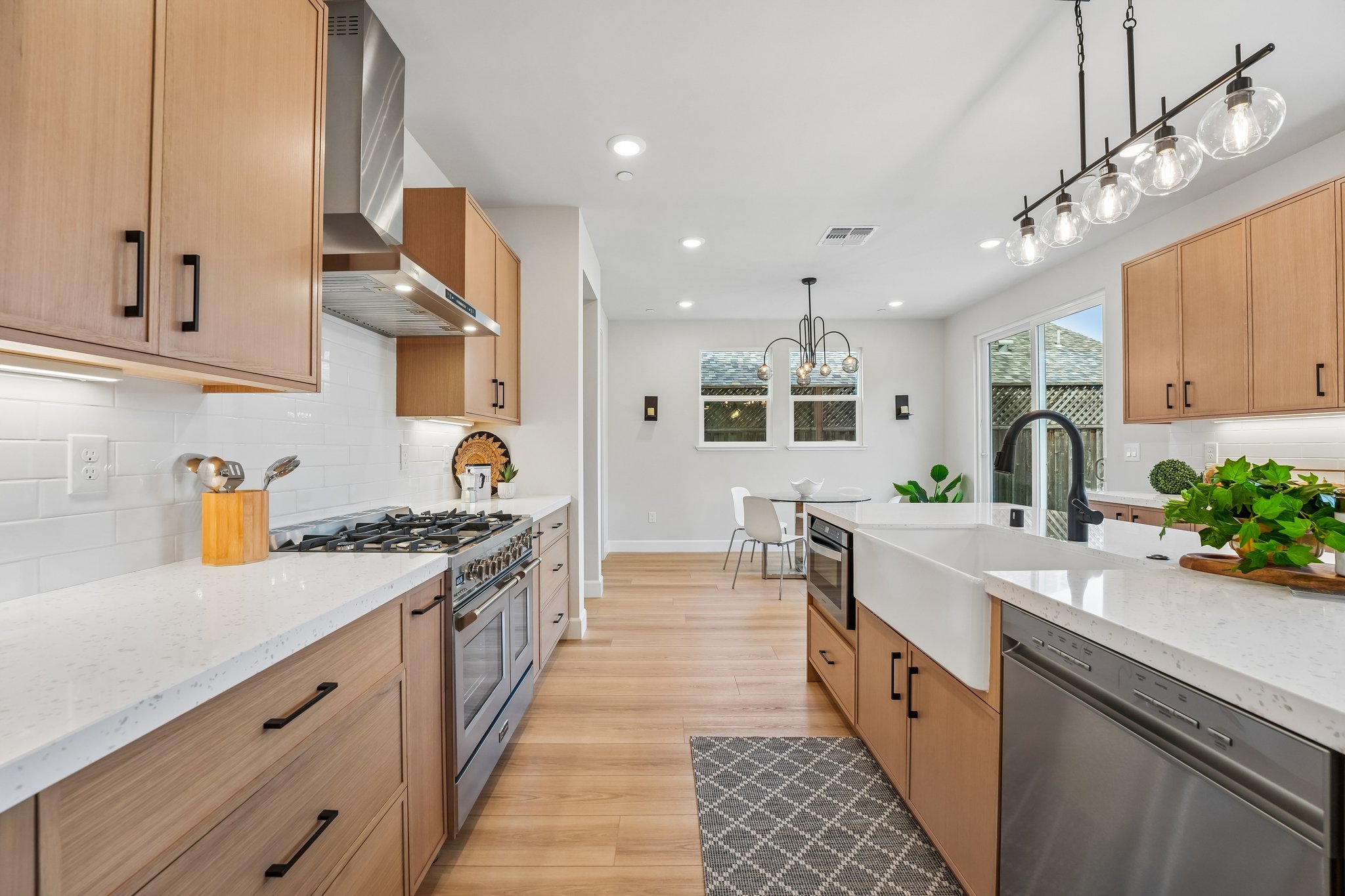 Gardenview Cir-S2504-029.jpg