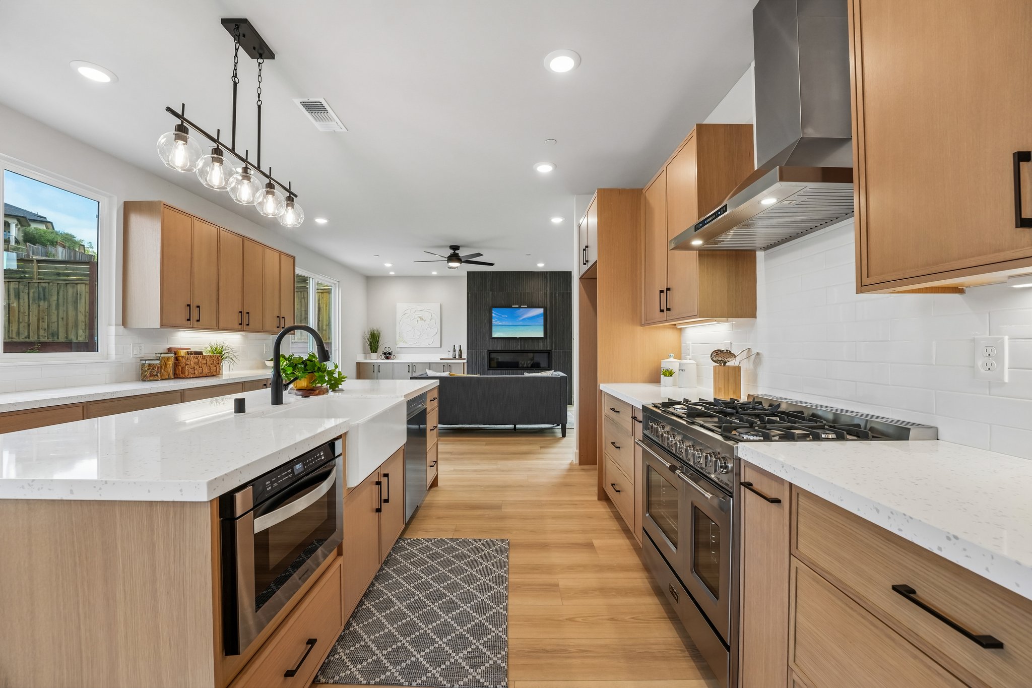 Gardenview Cir-S2504-031.jpg