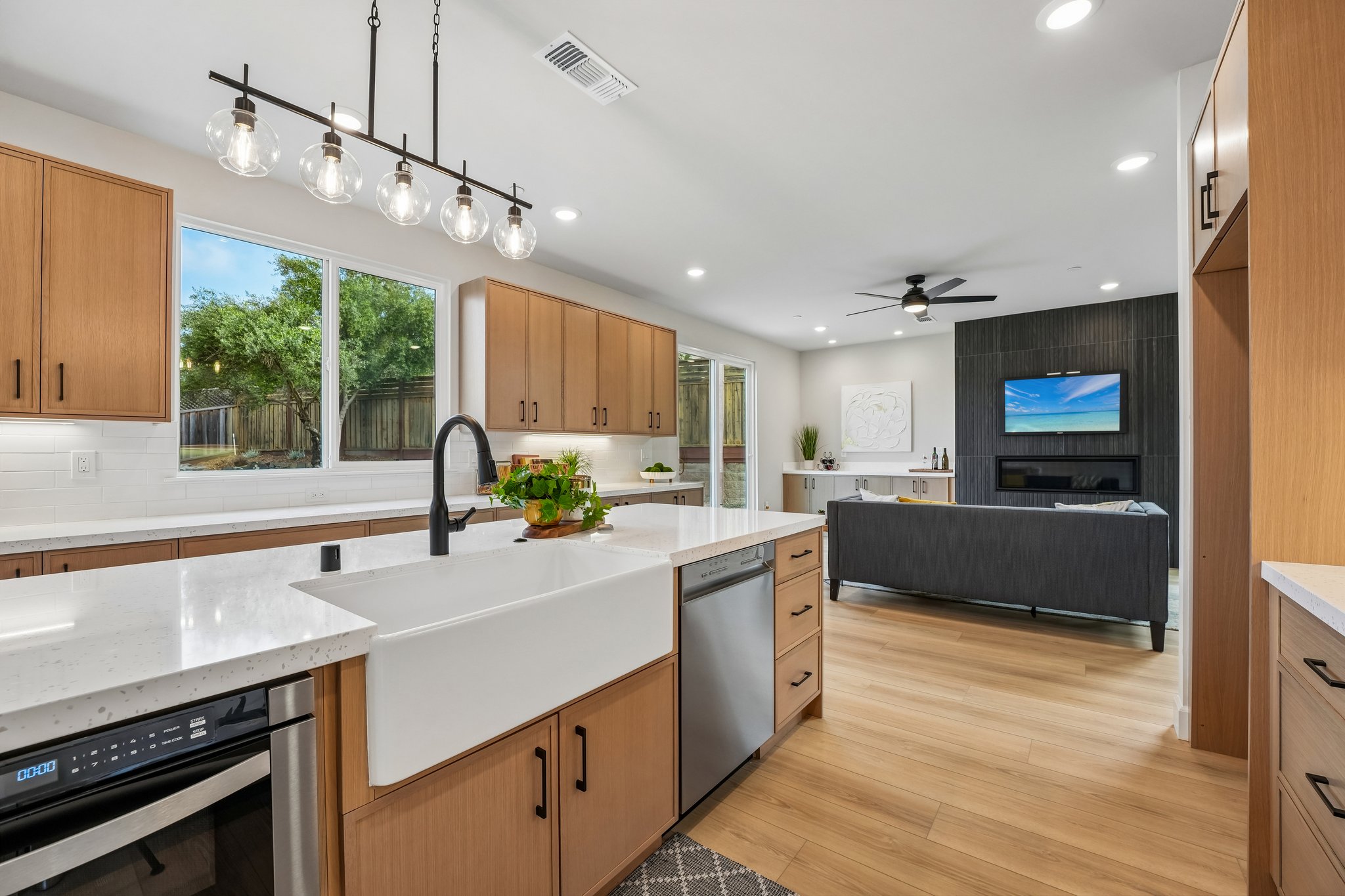 Gardenview Cir-S2504-032.jpg