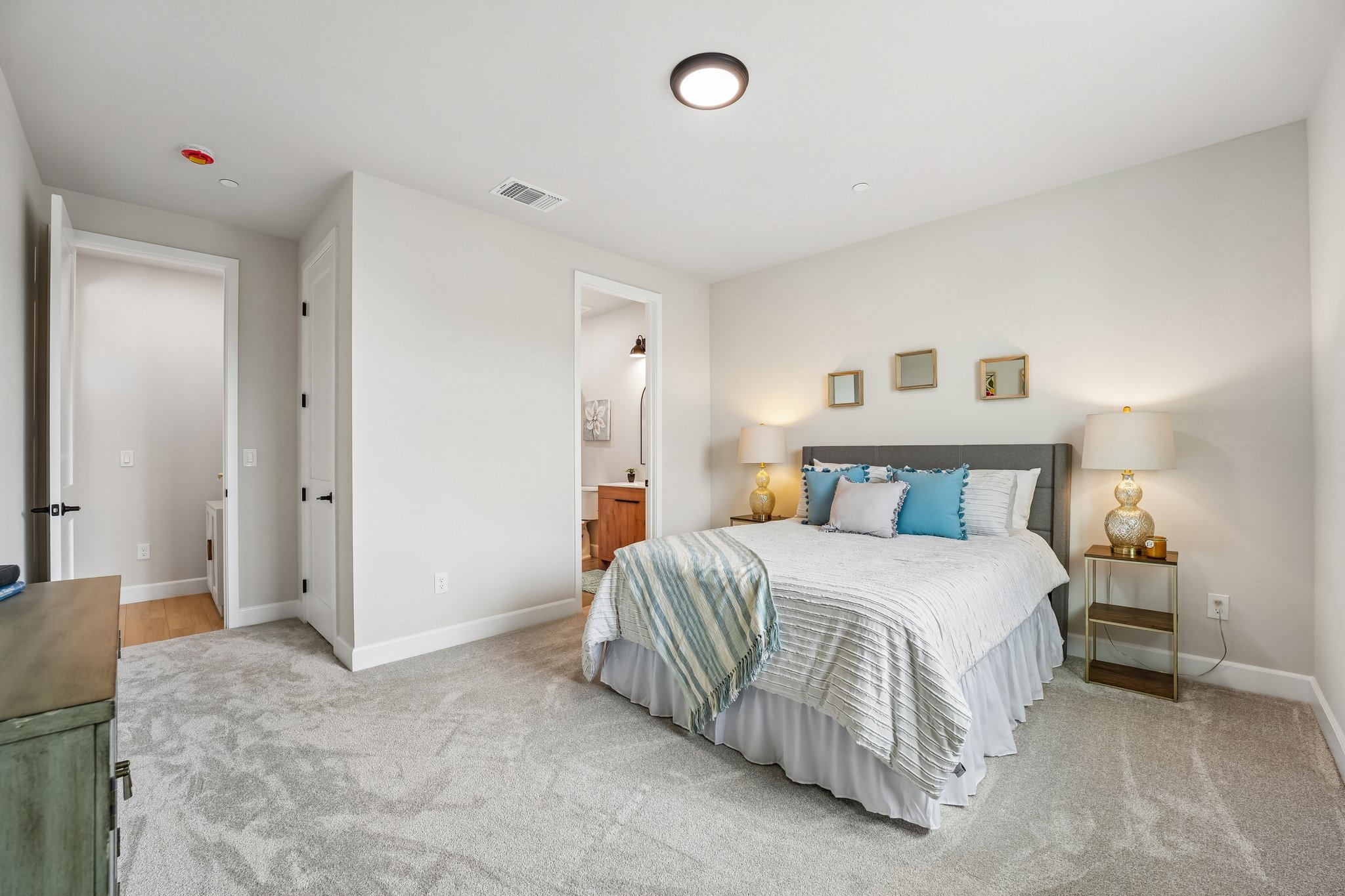 Gardenview Cir-S2504-037.jpg
