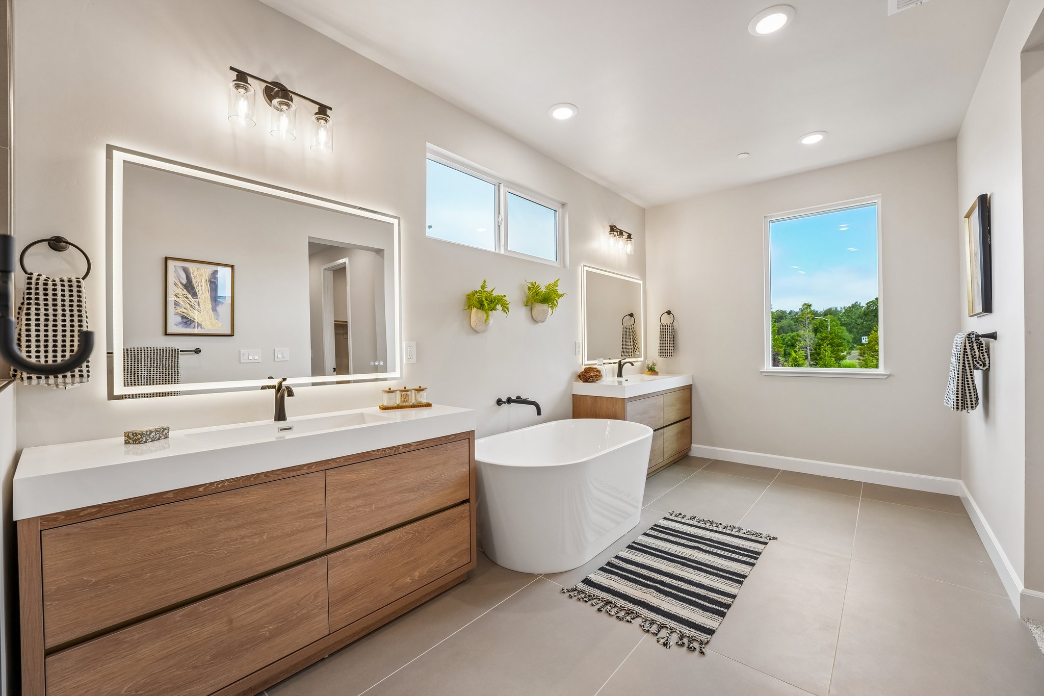 Gardenview Cir-S2504-050.jpg