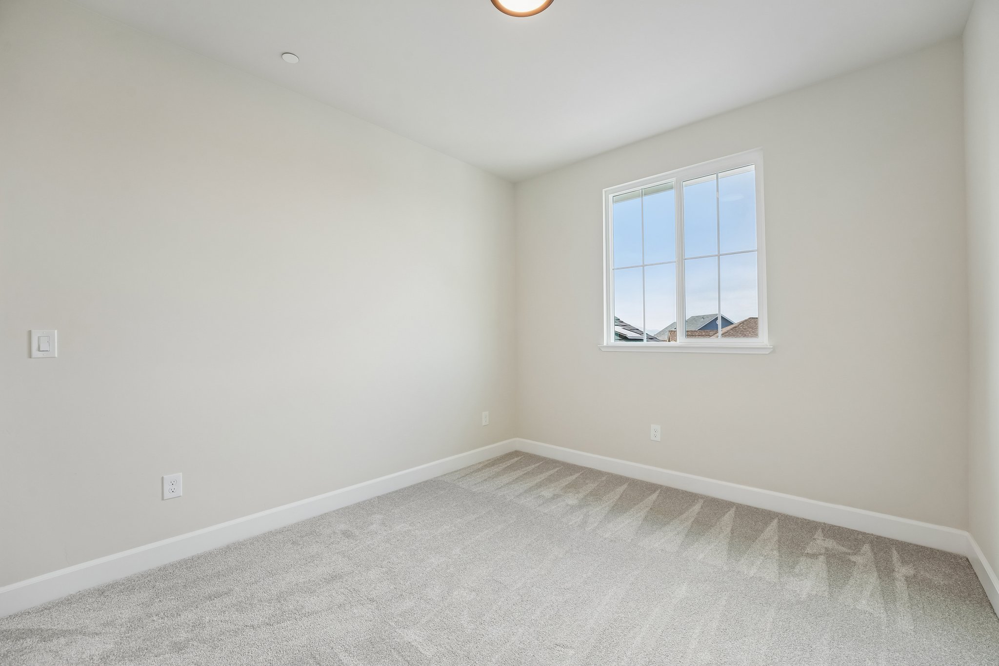 Gardenview Cir-S2504-057.jpg