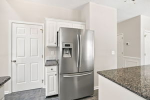  Photo 44