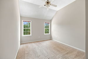  Photo 52