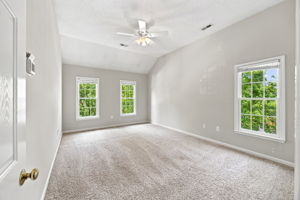 Photo 56