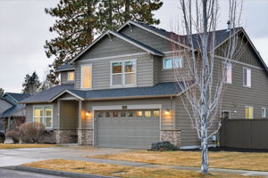  Photo 105
