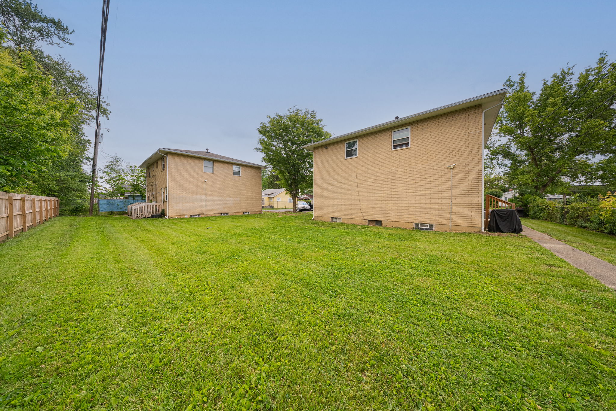 E.G.- 1975 Dunbar Dr, Columbus-44