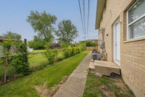 E.G.- 1975 Dunbar Dr, Columbus-49