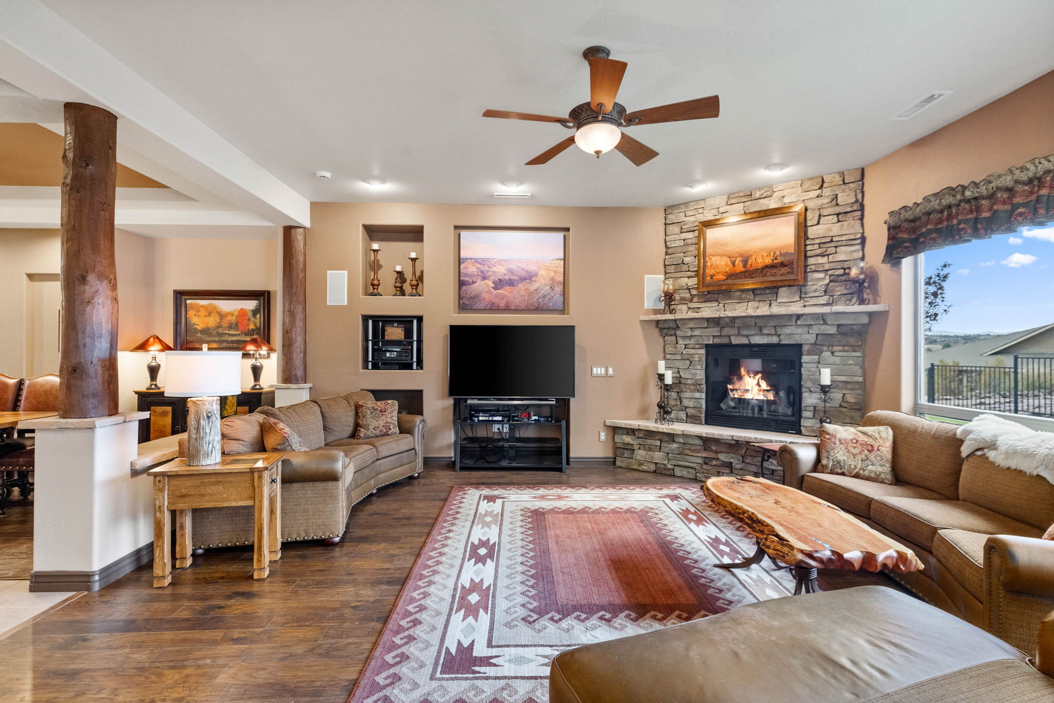 Living Room (2)
