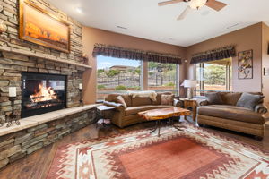 Living Room (4)