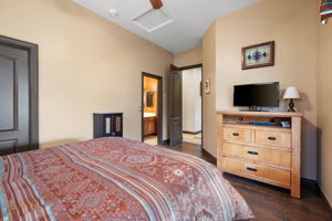 Bedroom 2 (2)