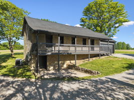  Photo 8