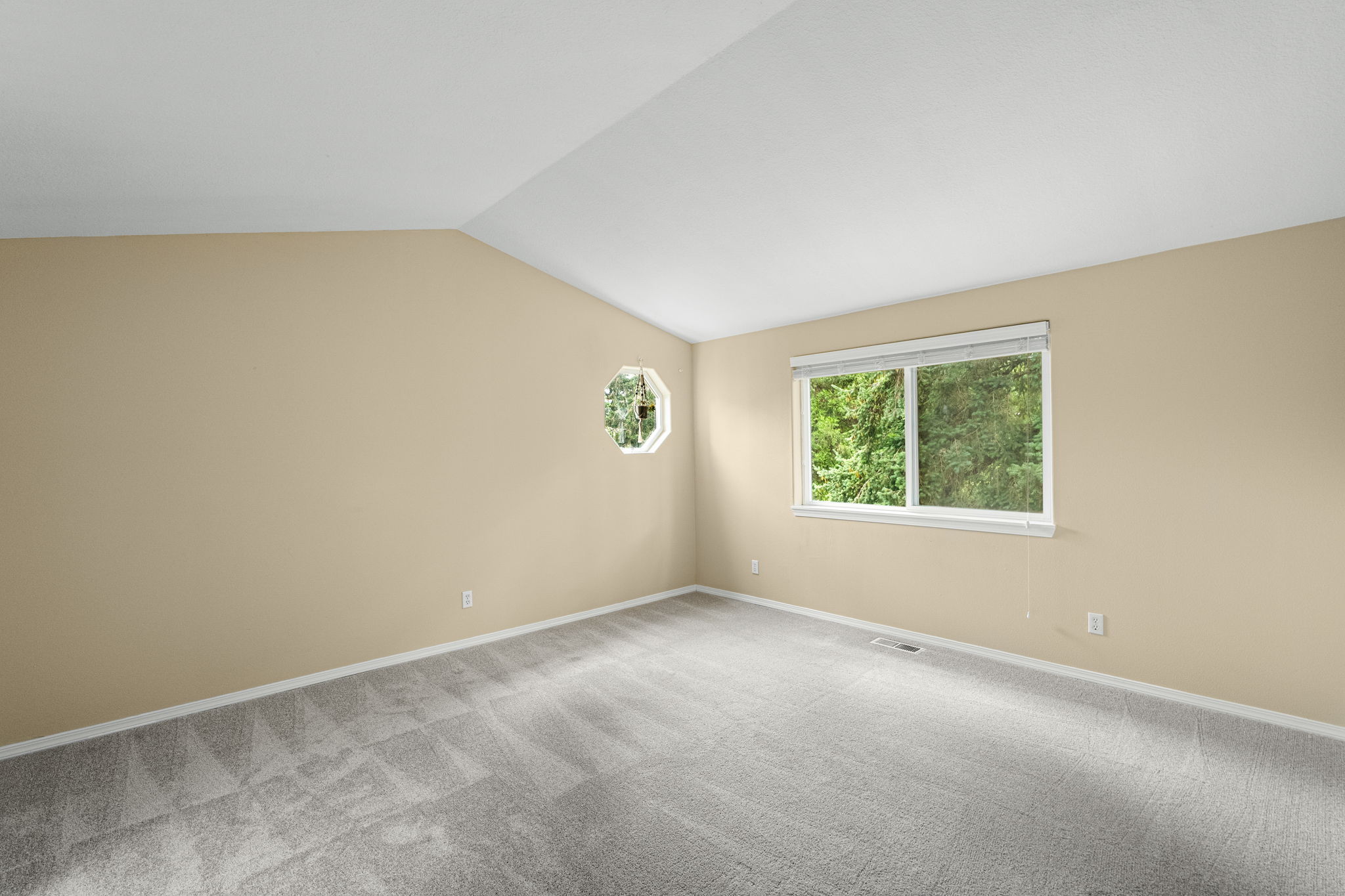 Owner's Suite Bedroom - Upper