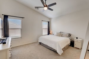 W Monroe St-021