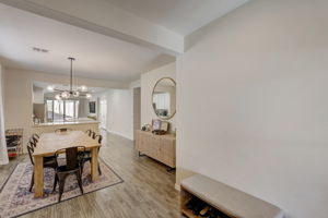 W Monroe St-009